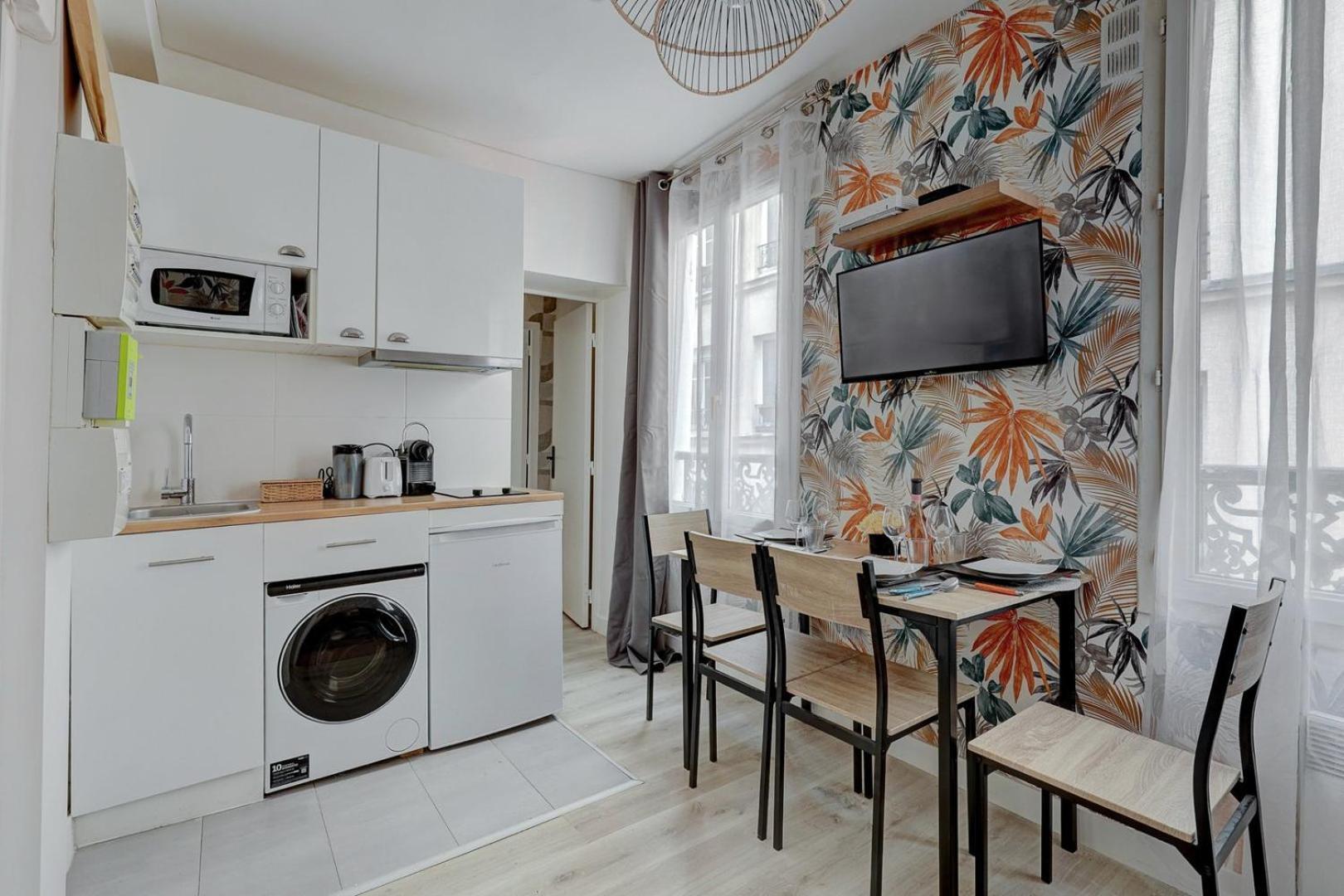 583 Folie Pigalle - Cozy Quartier Pigalle Apartment Paris